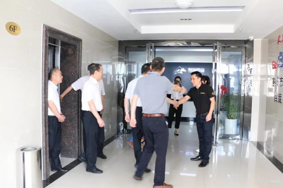 1535362858117079.jpg 1.jpg